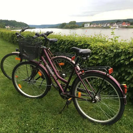 Rheindesign River Promenade * לינץ אם ריין